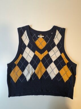 Argyle V-Neck Sweater Vest with Mustard and Cream Accents